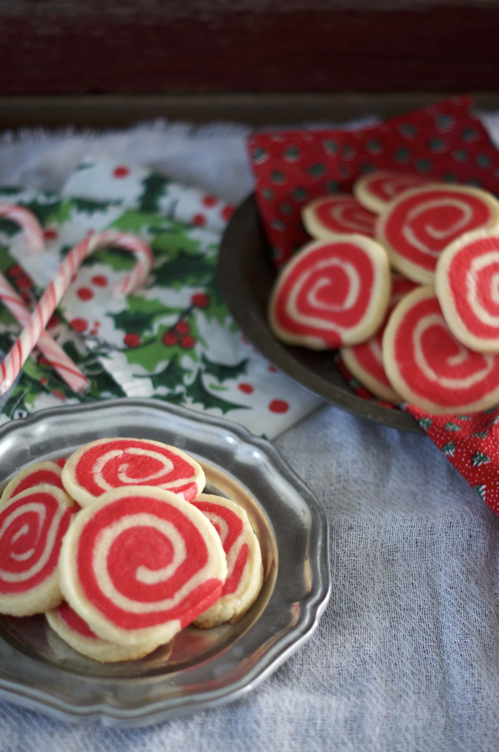 Peppermint Pinwheel Meltaways