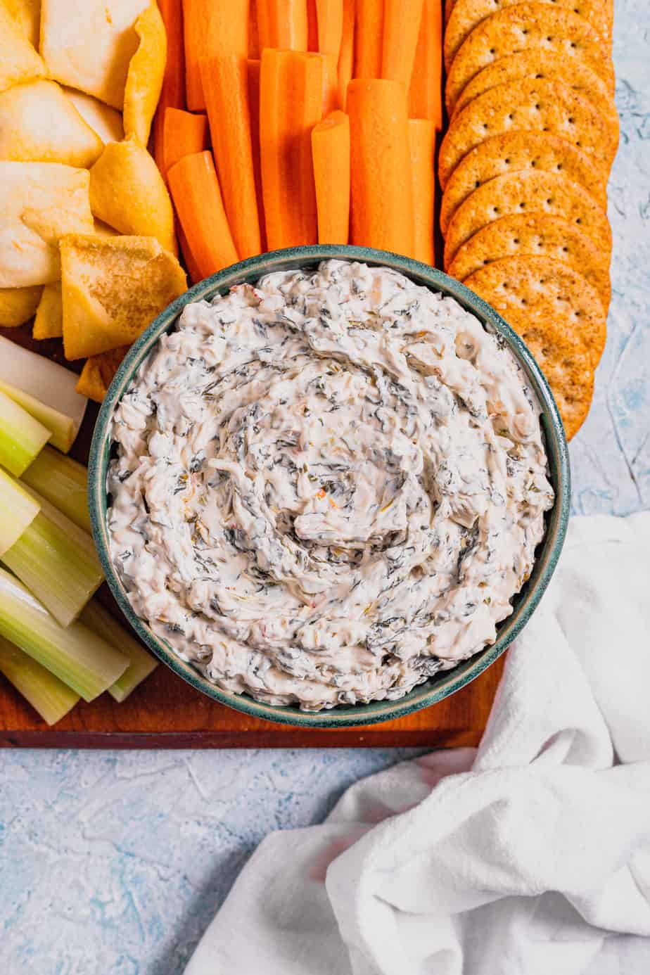 Healthy Spinach Dip Recipe (using Greek yogurt!) - Midwest Nice