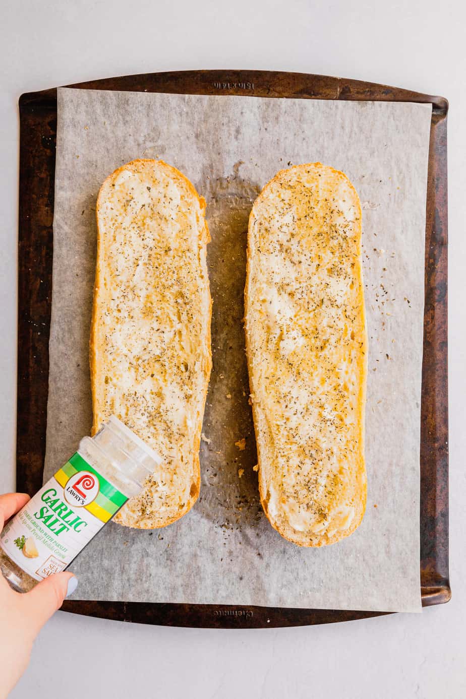 Homemade Garlic Bread (Using frozen bread dough!) Midwest Nice