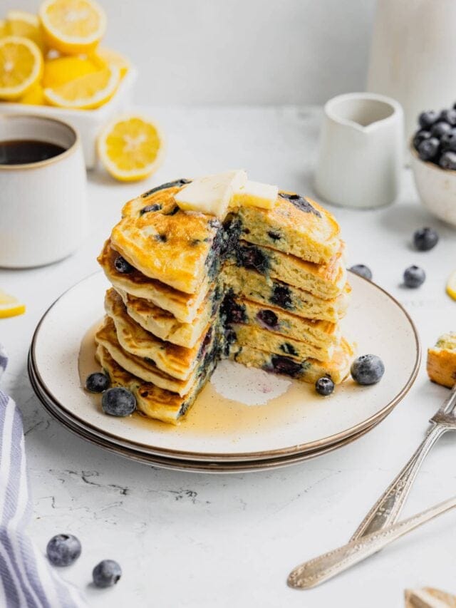 Blueberry-Lemon-Pancakes-Recipe