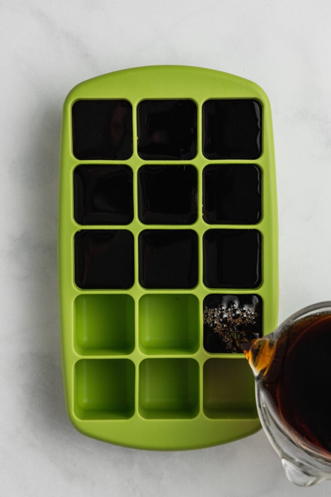 How Long Do Coffee Ice Cubes Last In Freezer (Taste Lifespan) –  DarkHorseCoffeeCompany